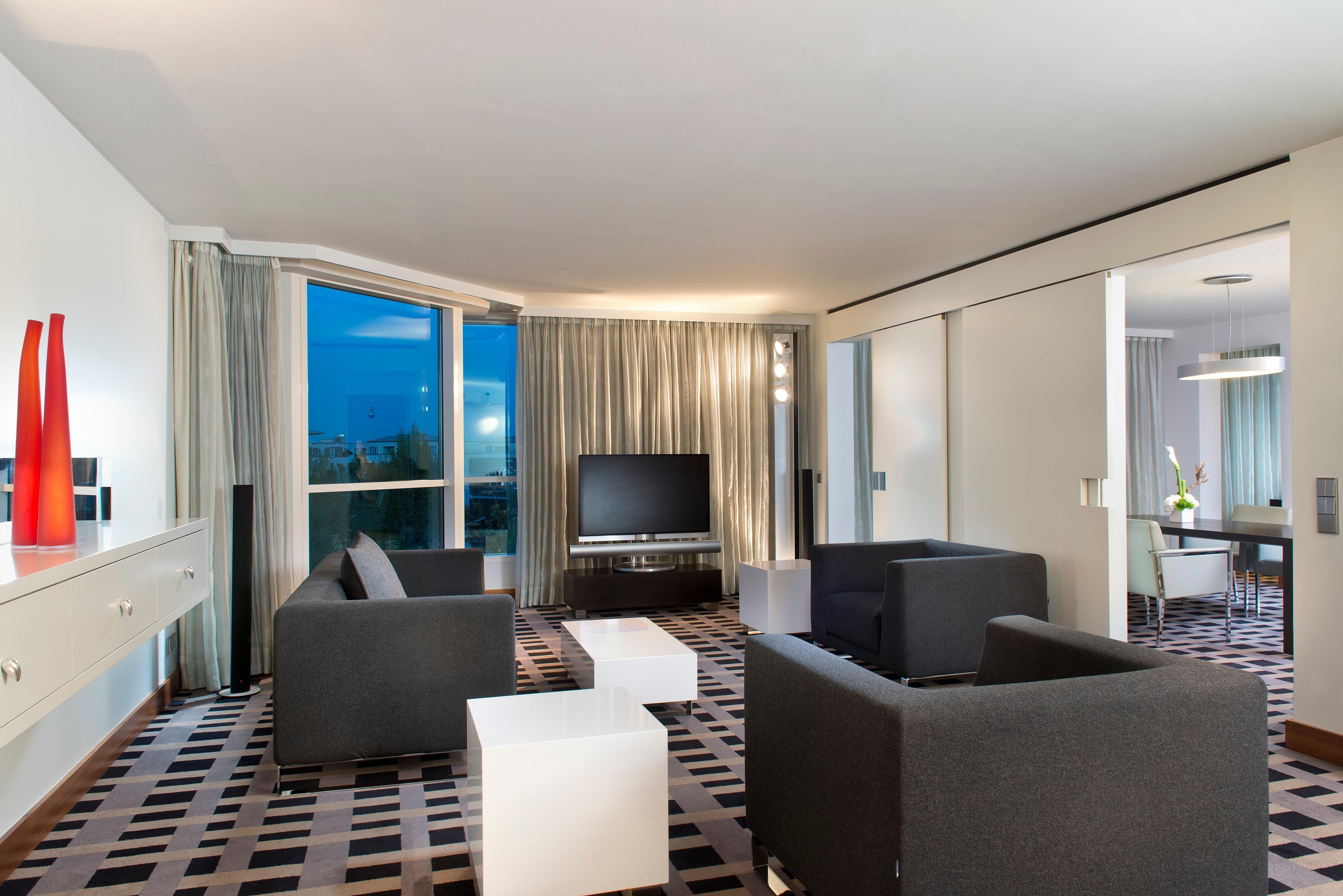 Intercontinental Berlin By Ihg Hotel Exterior photo Suite at the Hotel