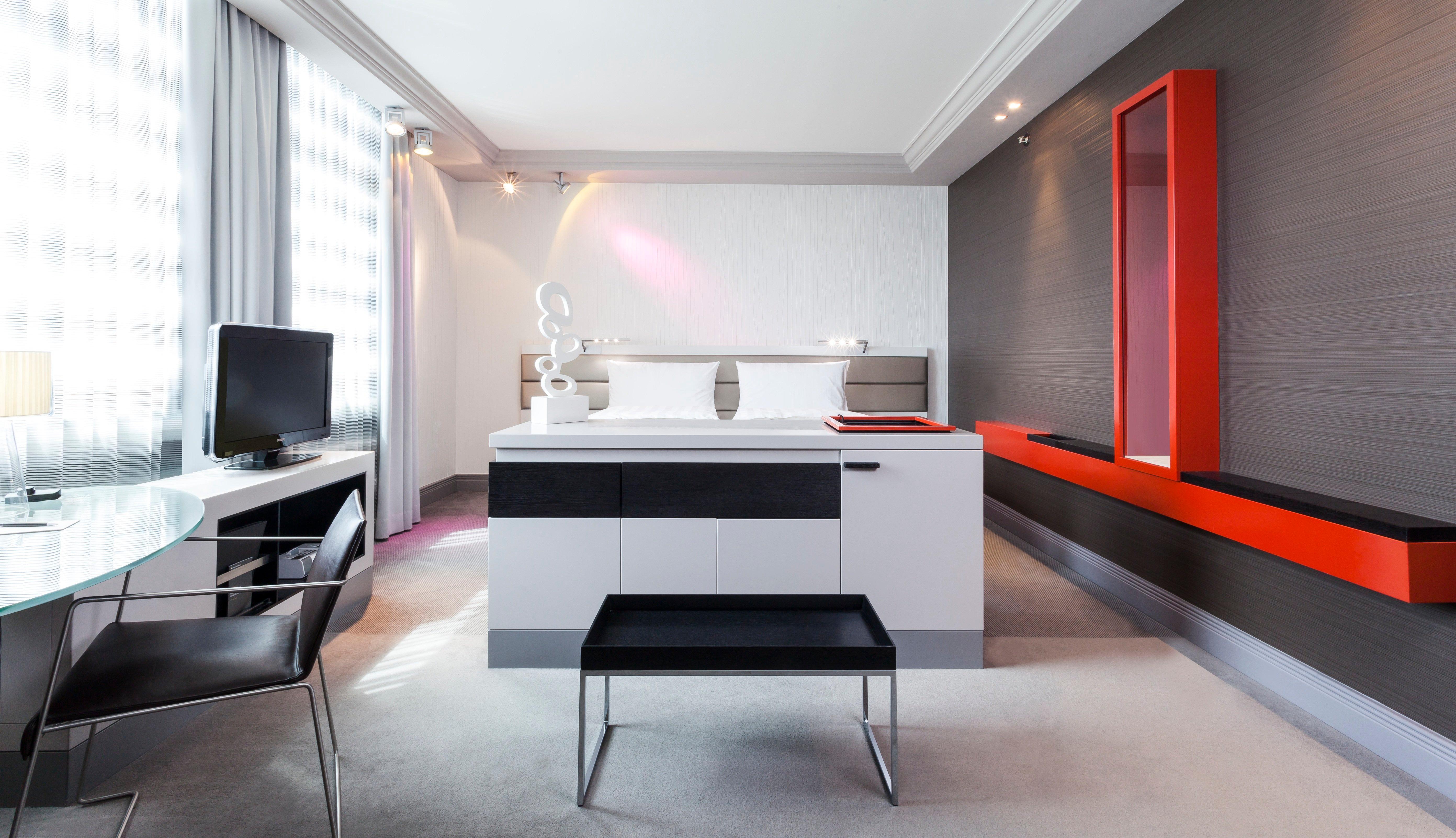Intercontinental Berlin By Ihg Hotel Exterior photo A typical room at the hotel