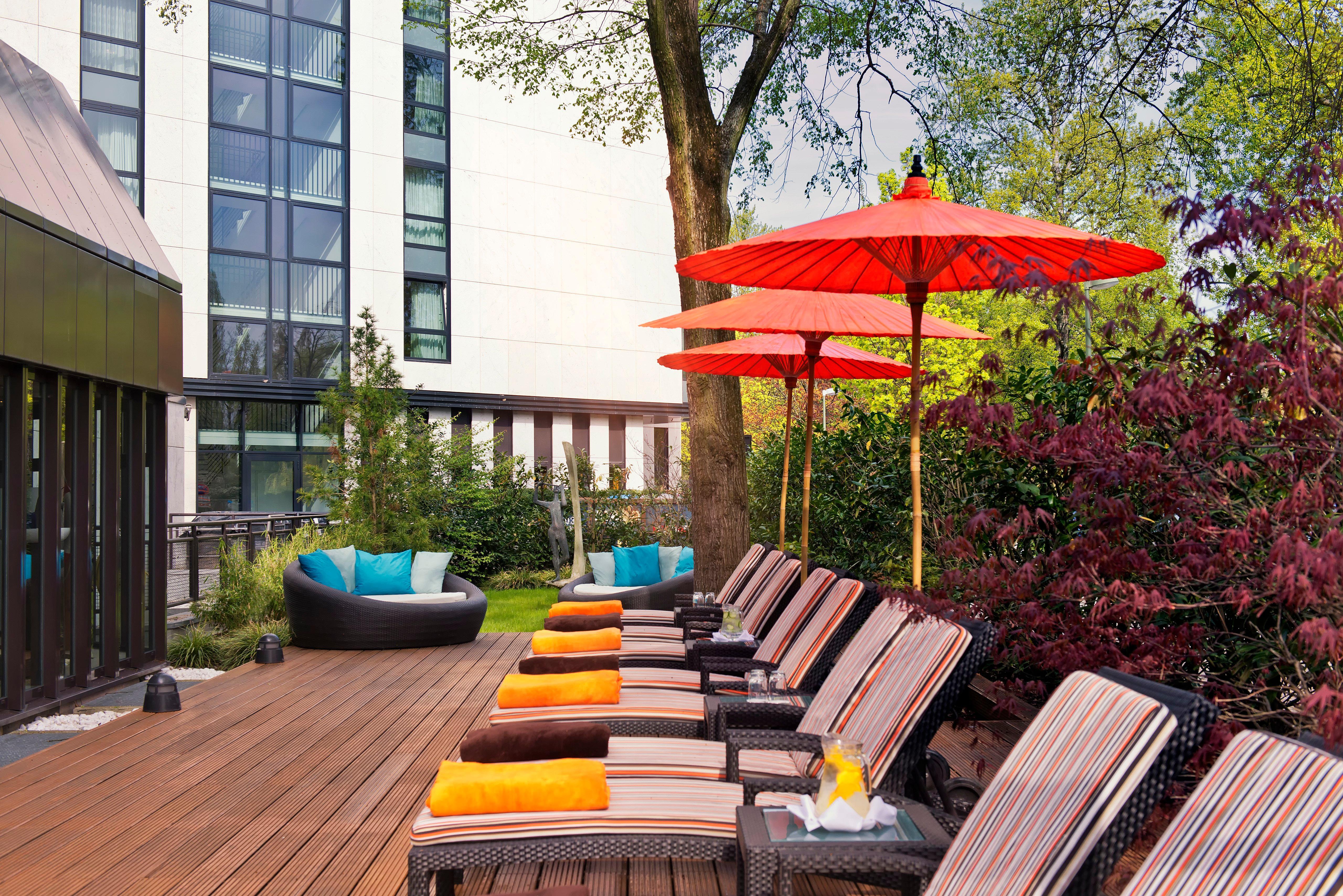 Intercontinental Berlin By Ihg Hotel Exterior photo The pool at the W London