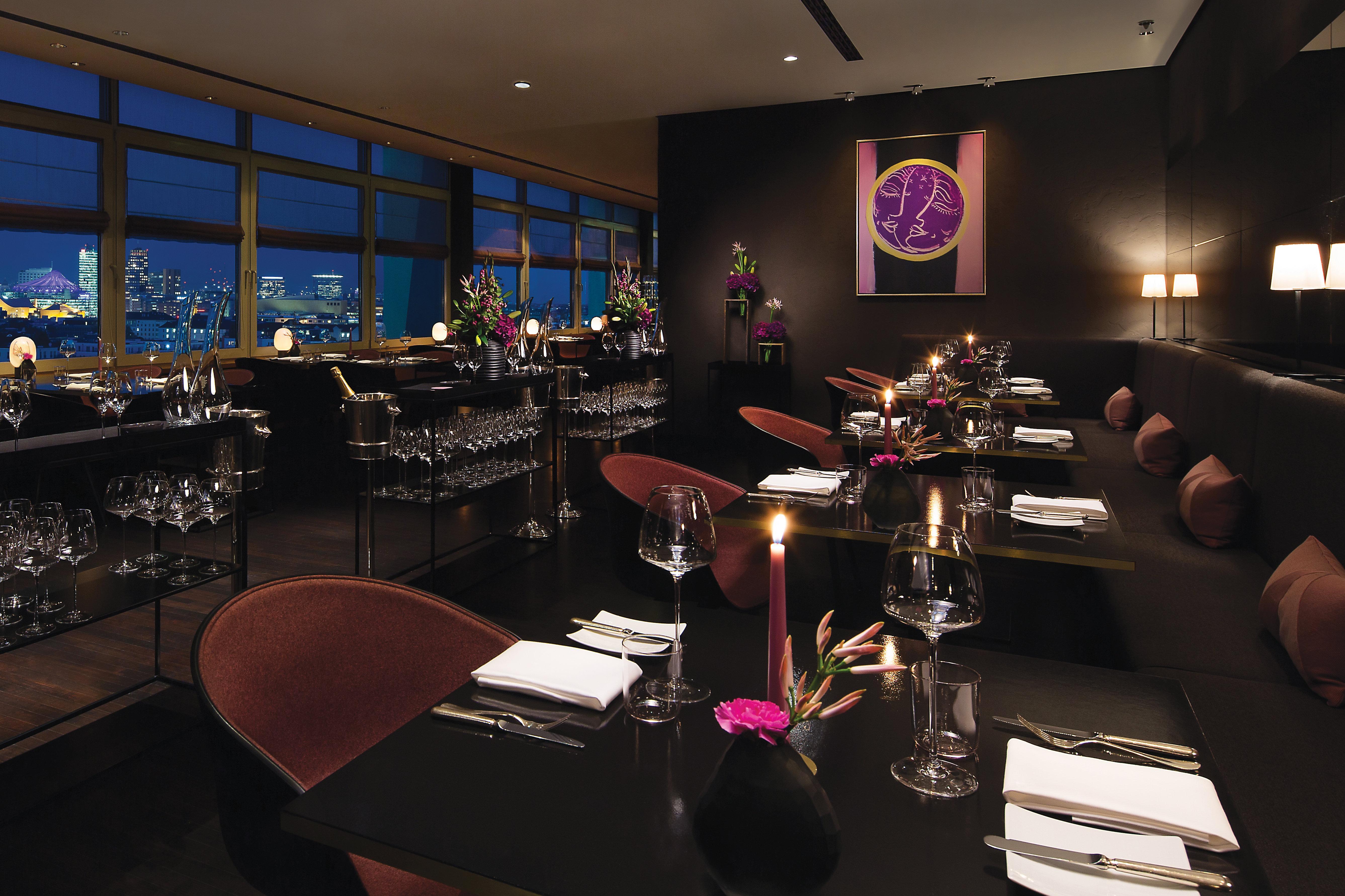 Intercontinental Berlin By Ihg Hotel Exterior photo The interior of the restaurant