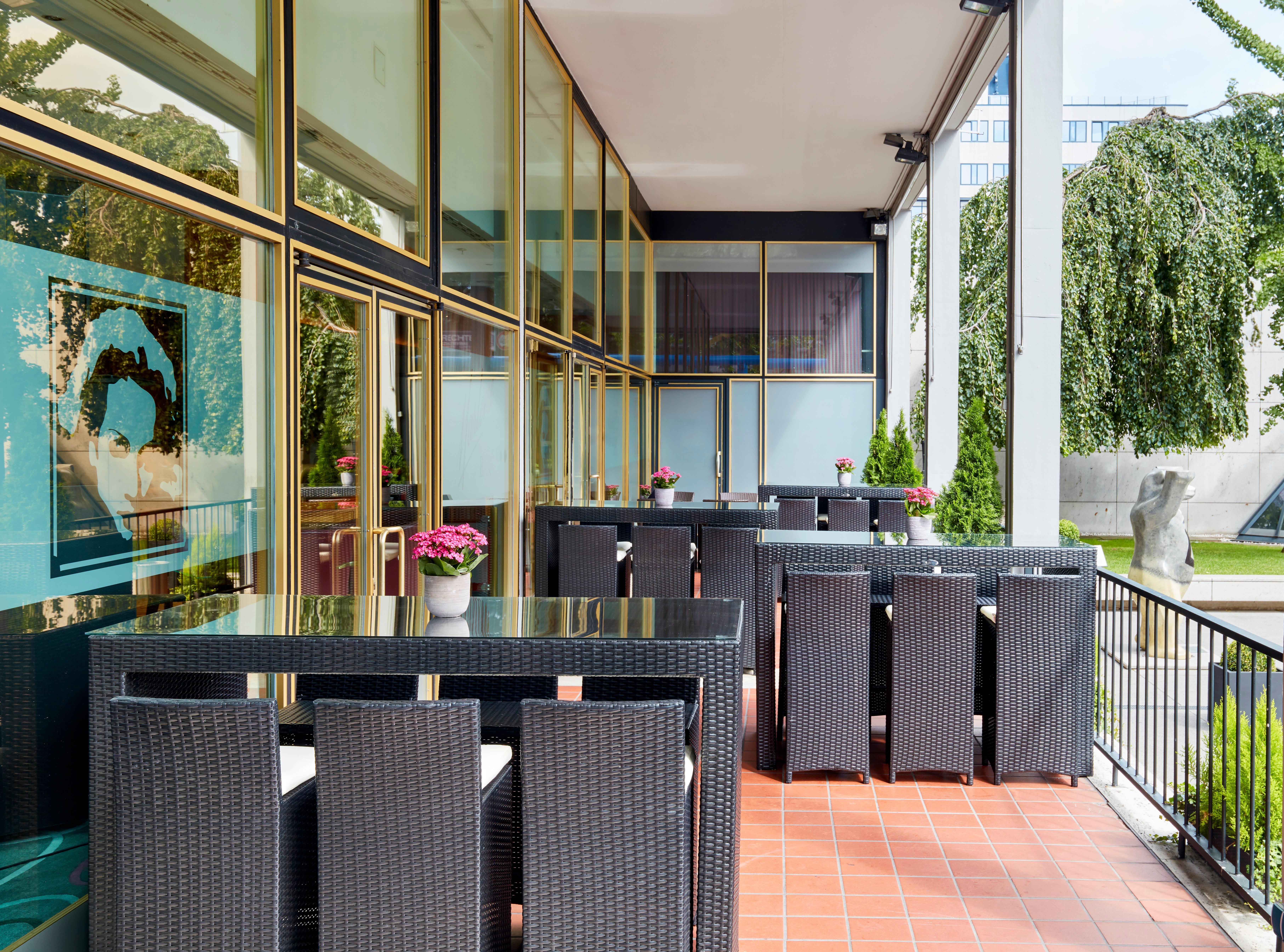 Intercontinental Berlin By Ihg Hotel Exterior photo The Terrace