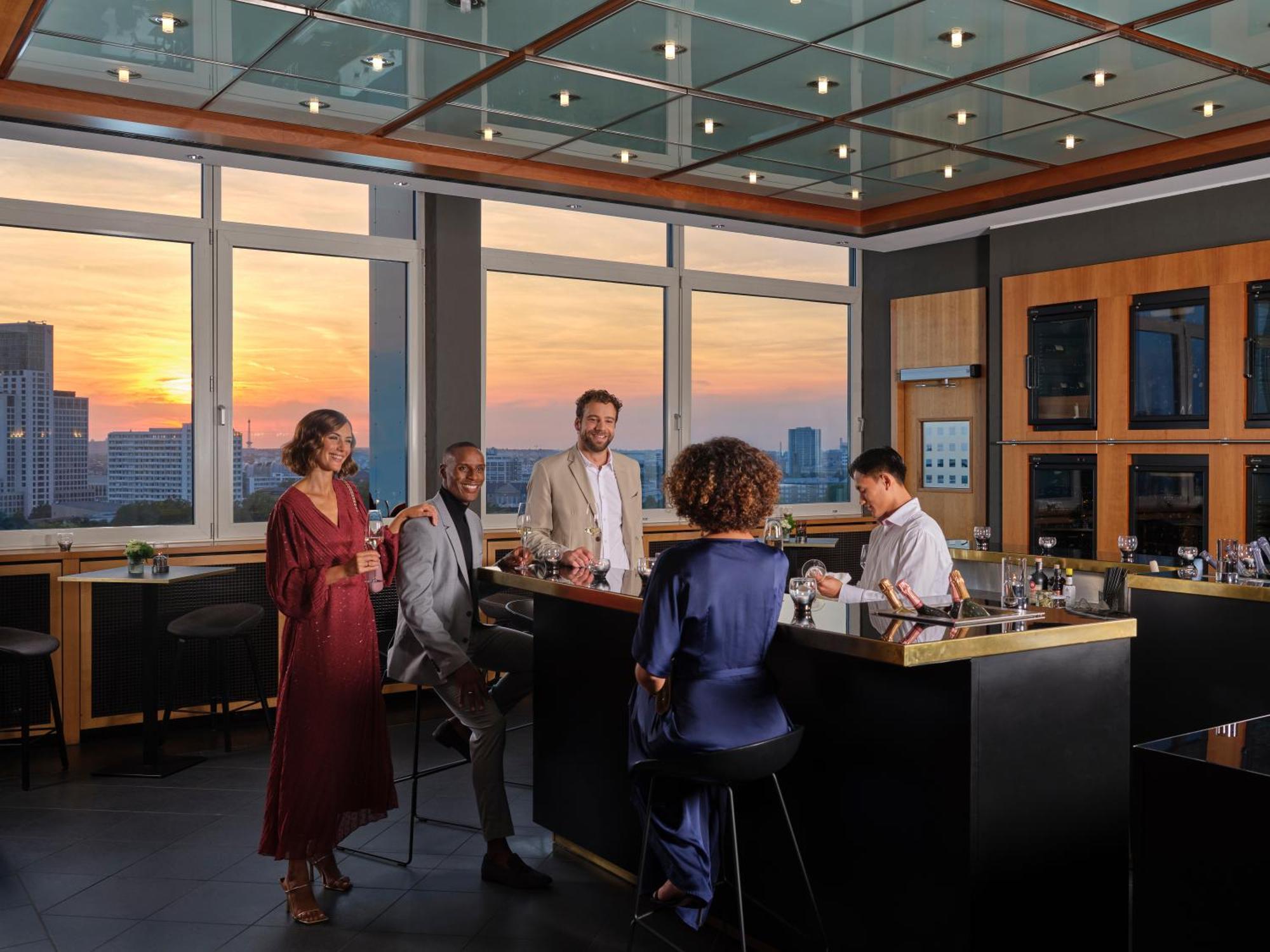Intercontinental Berlin By Ihg Hotel Exterior photo The Club lounge at Beijing Capital International Airport
